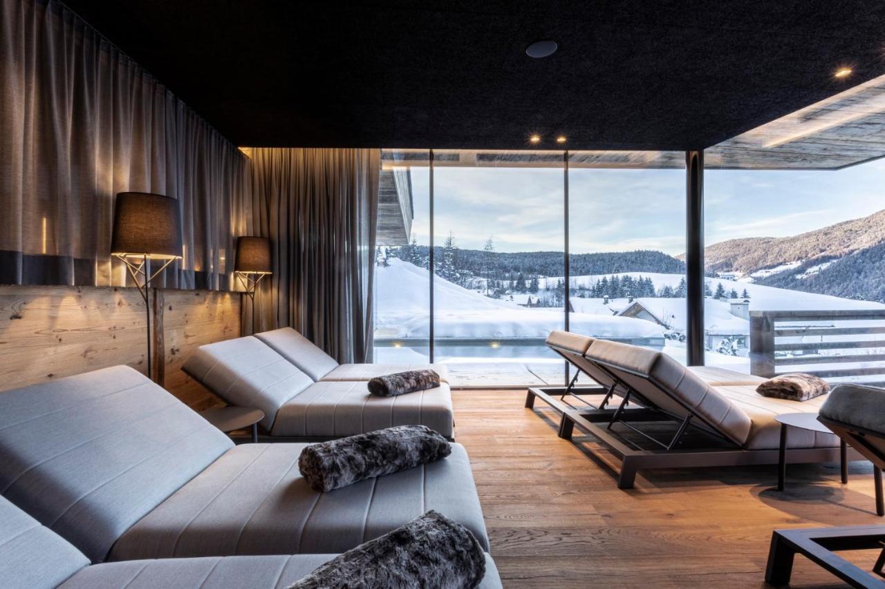 Hotel Niblea Dolomites Ortisei Eksteriør billede