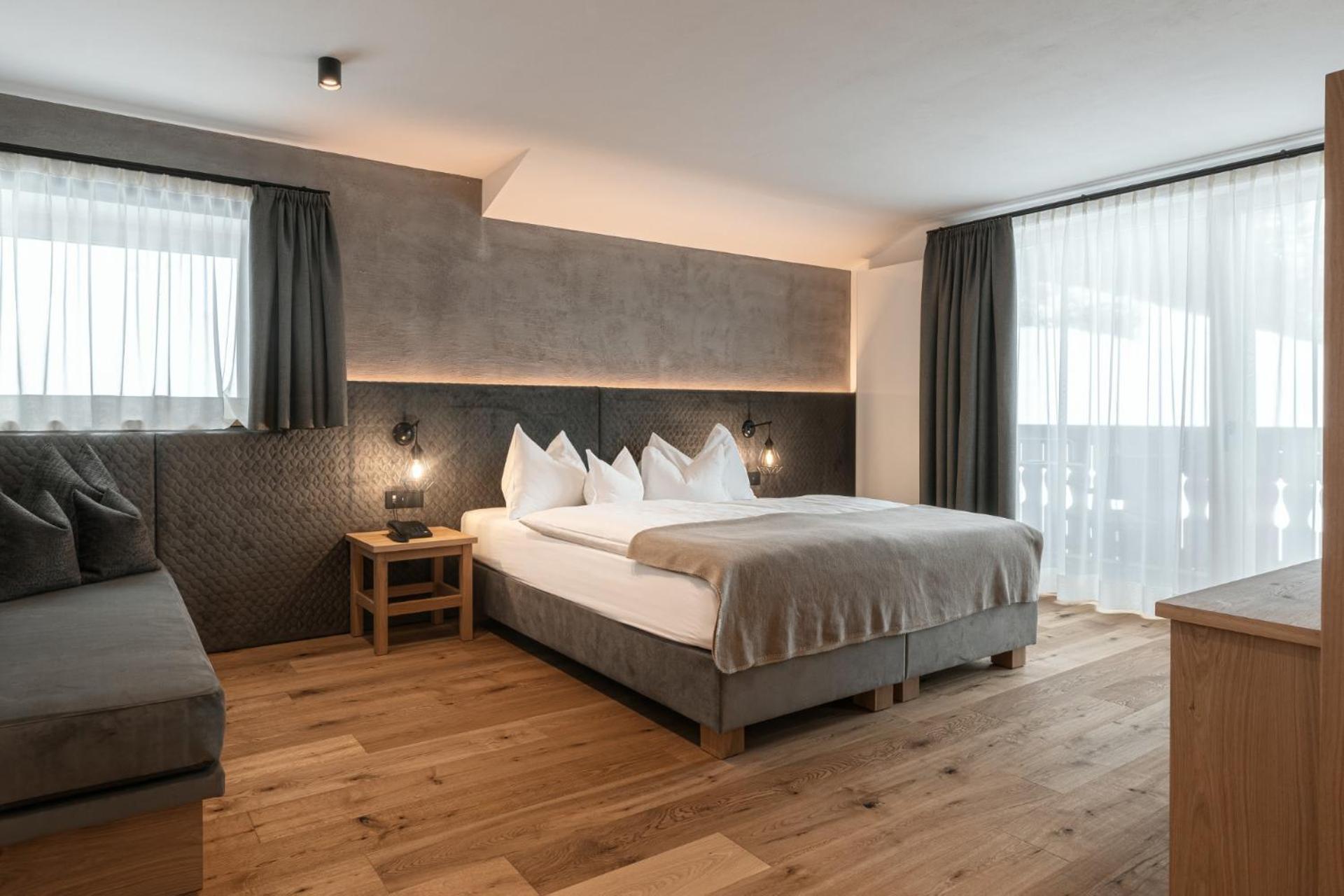 Hotel Niblea Dolomites Ortisei Eksteriør billede