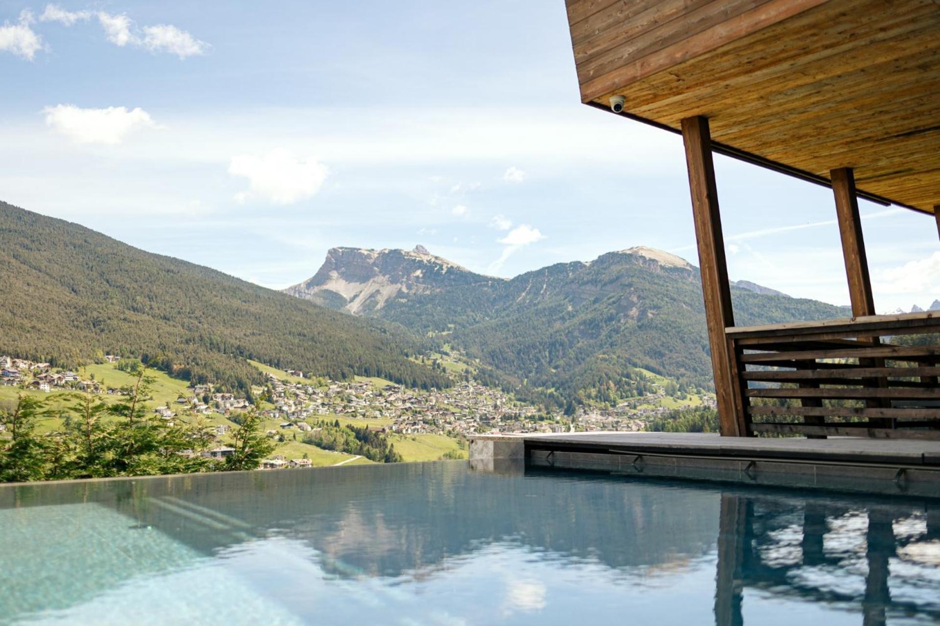 Hotel Niblea Dolomites Ortisei Eksteriør billede